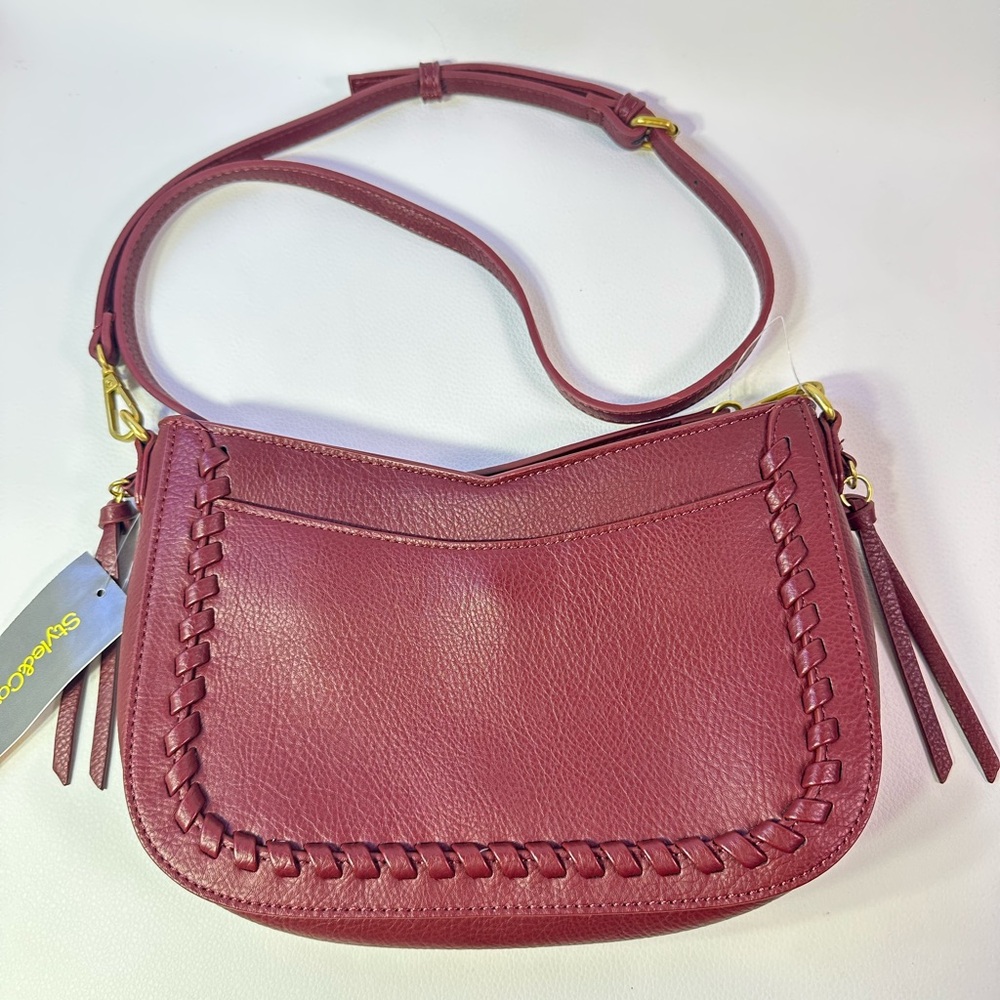 NEW Women’s Macy’s Style & Co Feed Small Burgundy Crossbody Bag
